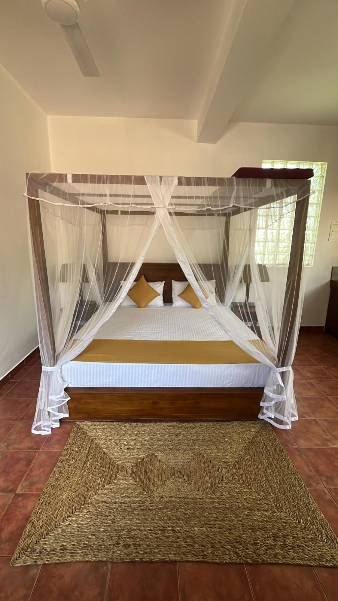 Beach Club Apartments إندوروفا المظهر الخارجي الصورة